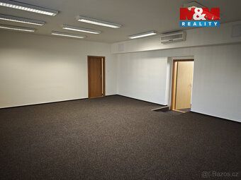 Nabízíme k pronájmu prostorné kanceláře v samotném centru Os