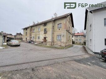 Hotově za byt před rekonstrukcí.