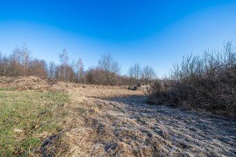 Nabízím Vám prostorný stavební pozemek o výměře 1503 m², sit