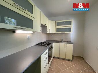 Nabízíme k dlouhodobému podnájmu byt 1+1 o velikosti 39 m² n
