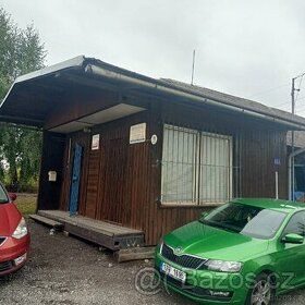 Nabízíme ke koupi zděnou chatu s podsklepením v blízkém okol