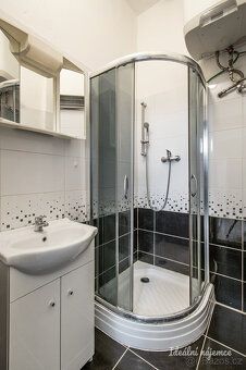 K dlouhodobému podnájmu nabízíme příjemný byt o dispozici 1+
