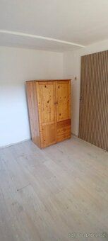 Pronajem domku od majitele se zahradou 500m2, garáž, částečn