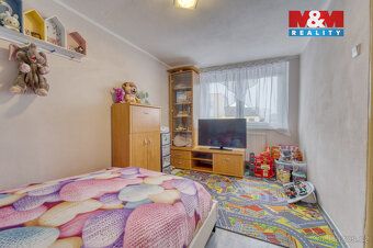 Objevte prostorný rodinný dům v obci Postřekov, který nabízí