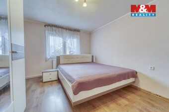 Objevte prostorný rodinný dům v obci Postřekov, který nabízí