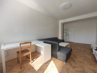 Nabízíme Vám k pronájmu byt 2+1 s balkonem v Kyjově na ulici