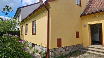 Dlouhodobě pronajmu zrekonstruovaný RD dispozice 3 + 1 s tem
