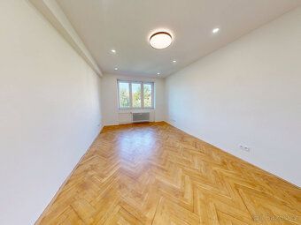 Nabízíme k podnájmu velmi pěkný a prostorný byt o dispozici 