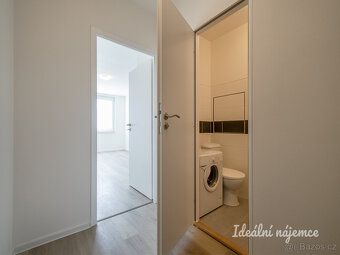 K dlouhodobému podnájmu nabízíme velmi moderní byt čerstvě p