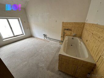 BYTOVÝ DŮM FUČÍKOVÁ 169 Malý rezidenční projekt spojený s re