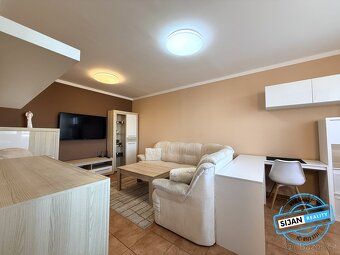 Ev.č. 00739 Nabízíme k prodeji krásný a moderní byt 3+1 po c