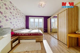 Prodej prostorného bytu 3+1 o užitné ploše 86 m² ve čtvrtém 