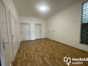 Pronájem bytu 3+1, 85 m², Masarykovo náměstí, Bystřice pod H