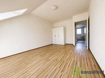 Ev.č. 01133 Hledáte prostorný byt v klidné lokalitě, kde mát