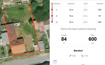 Pozemek v centru obce, v klidné ulici, na adrese Javorová 11