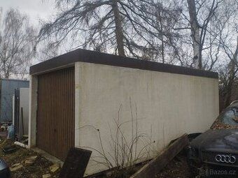 Prodám mobilní garáž v dobrém stavu, rozměry 2200x3100x6000m