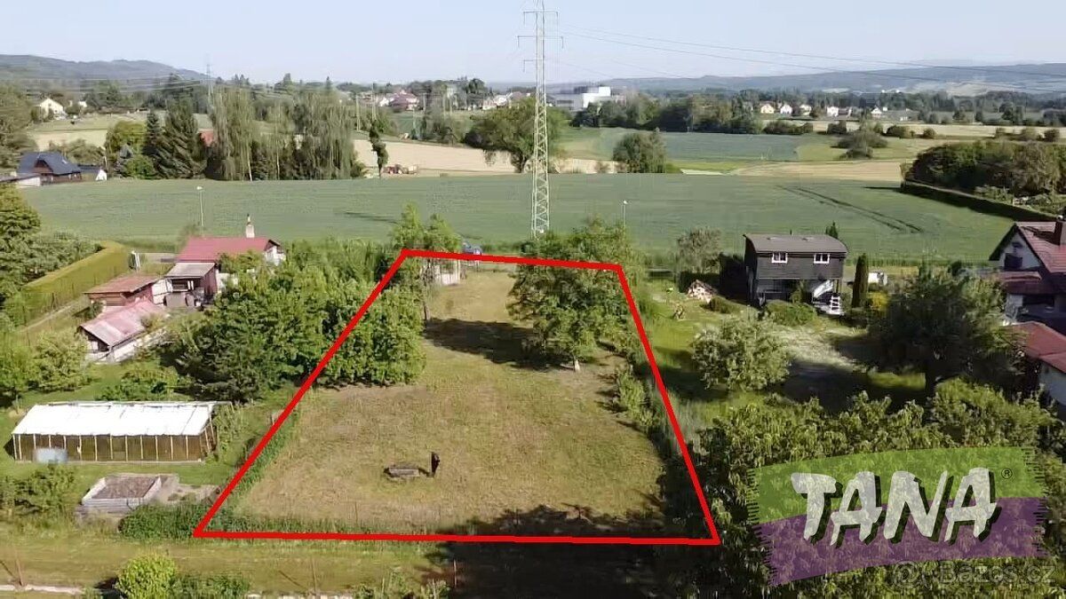 Ev.č. 00412 Nabízíme k prodeji oplocenou zahradu o výměře 75