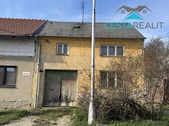 V zastoupení majitele nabízíme k prodeji starší rodinný dům 