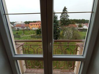 Nabízíme k pronájmu slunný byt 3+1 o UP 89,78 m2, v 2. NP v 