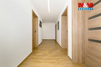 Nabízíme k prodeji moderní novostavbu rodinného domu o dispo