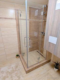 Bez provize, přímý majitel.
Pronájem mezonetového a útulného