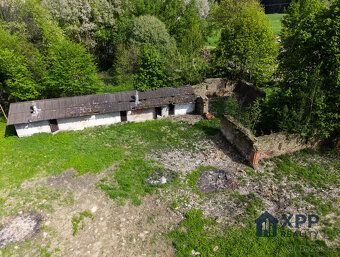 Nabízíme k prodeji stavební pozemek o výměře 5010 m² v obci 
