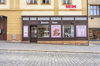 V blízkosti centra města se nachází velmi atraktivní komerčn