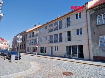 V blízkosti centra města se nachází velmi atraktivní komerčn