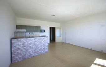 Na prodej byt o dispozici 1+kk o podlahové ploše 31 m² v Hod