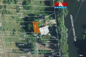 Prodej pozemku o výměře 262 m2 v katastru obce Poštorná. Jed