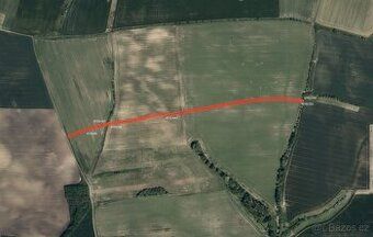 Prodej pozemku o výměře 1497 m2 v katastru obce Vracov. Jedn