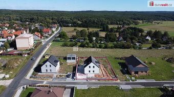 , prodej rodinného domu o zastavěné ploše 102 m², podlahové 