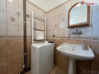, Nabízíme k prodeji samostatně stojící, udržovanou rodinnou