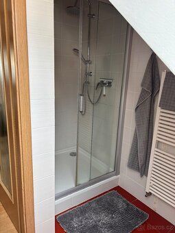 Podkrovní byt 3+kk o výměře 84m2 + malý pokoj, který slouží,