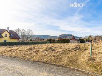 Nabízíme k prodeji rovinatý pozemek o výměře 1039 m², který 
