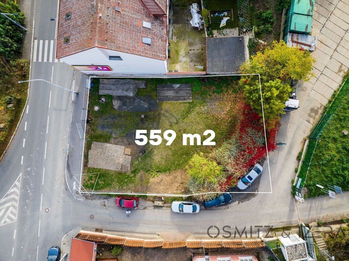 Pronájem pozemku o velikosti 559 m2 v ulici Davídkova, Praha