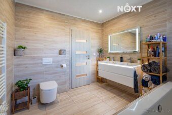Nabízíme k prodeji moderní rodinný dům o dispozici 5+kk v Ka