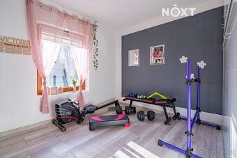 Nabízíme k prodeji moderní rodinný dům o dispozici 5+kk v Ka