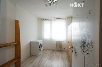 Dovoluji si Vám nabídnout k prodeji světlý byt o dispozici 4