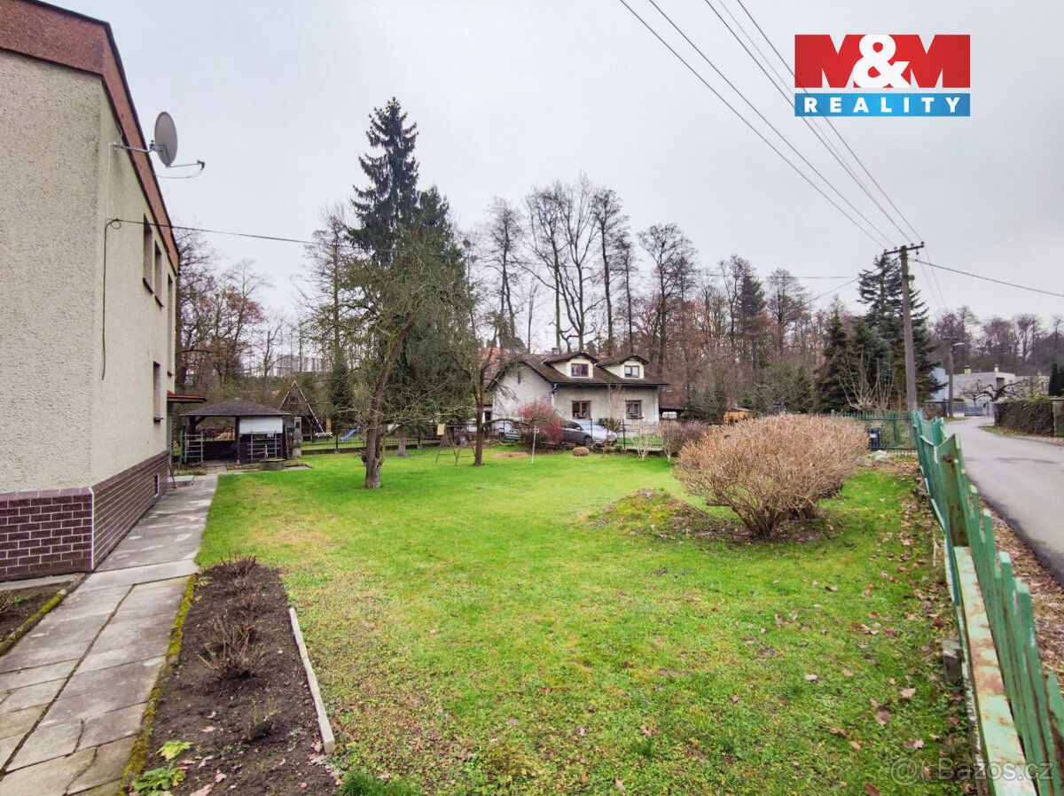 Nabízíme k prodeji krásný pozemek o rozloze 971 m² v katastr