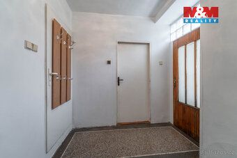 Hledáte místo s atmosférou venkova, prostorem pro realizaci 