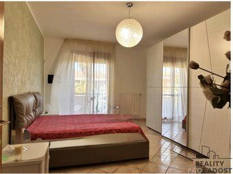 Zrekonstruovaný apartmán jen pár kroků od Jaderského moře.
N