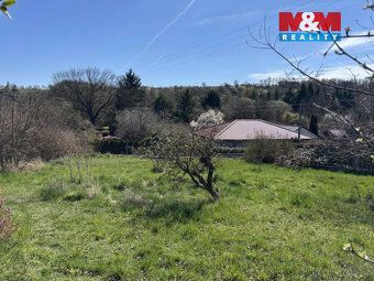 Nabízíme k prodeji krásný pozemek o rozloze 600 m², situovan