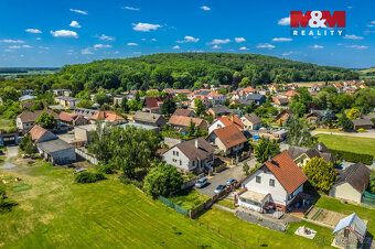 Exkluzivně prodáváme světlý rodinný dům ve velmi dobrém stav