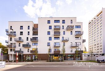 Nabízíme vám k dlouhodobému podnájmu světlý a prakticky řeše