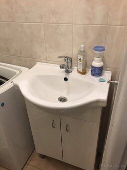 Nabízím k pronájmu příjemný 2+1 byt o rozloze 55 m², který s