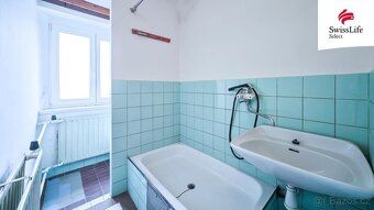 DVOUGENERAČNÍ RODINNÝ DŮM, VELKÁ UDRŽOVANÁ ZAHRADA, NEDALEKO