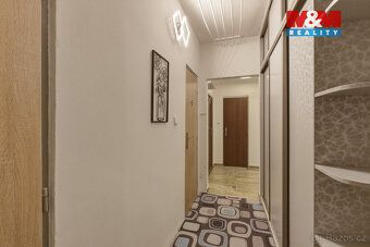 Nabízíme k prodeji velmi pěkný a udržovaný byt o dispozici 3