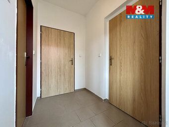 Nabízíme k dlouhodobému pronájmu světlý a příjemný byt o dis