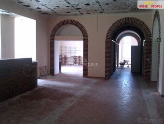 , Investiční příležitost – historická vila s projektem další